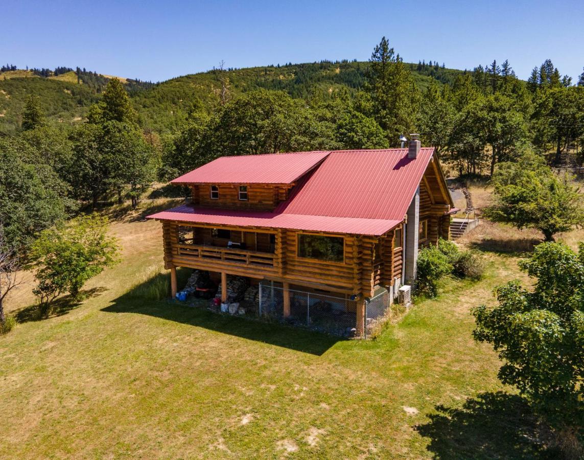 Rowland Log Cabin Home Lyle Ngoại thất bức ảnh